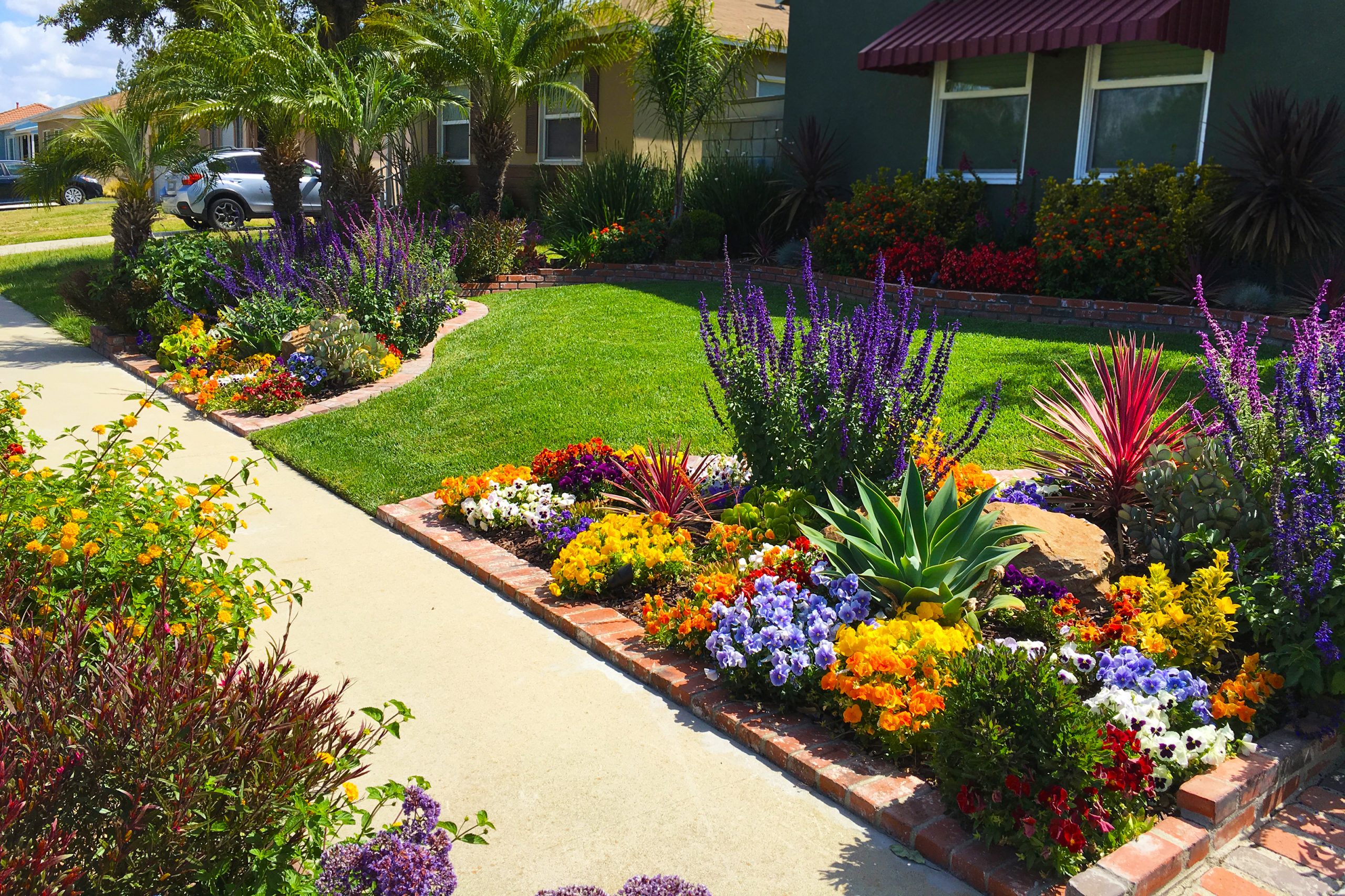 10 Simple Landscaping Thoughts to Improve Your Yard