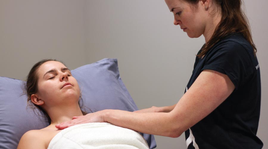 What are the benefits of oncology massage?